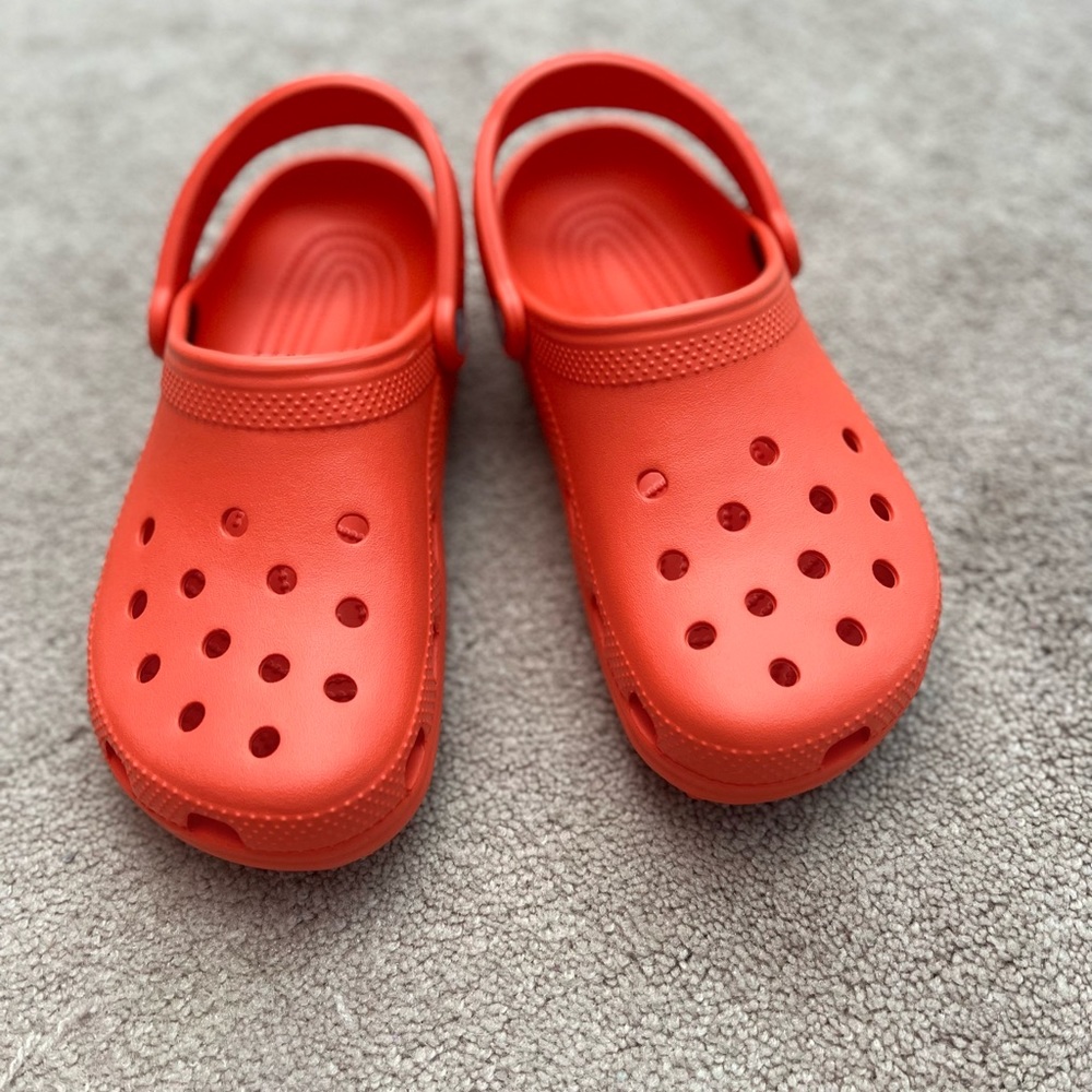 Orange Crocs NWOT 🍊